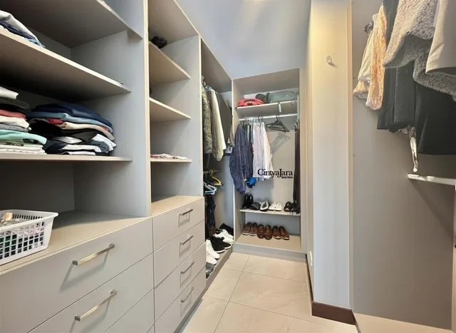 Depar de Venta, en Urbanizacion Cerca a La Usfq, Jardín Privado, Piscina — imagen 5