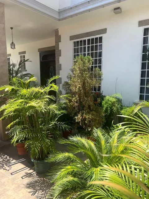 Venta en Puerto Azul, Casa Bifamiliar, Solar 334,05 m², Area de Const. 384.65 m², en Av, Guayas — imagen 2