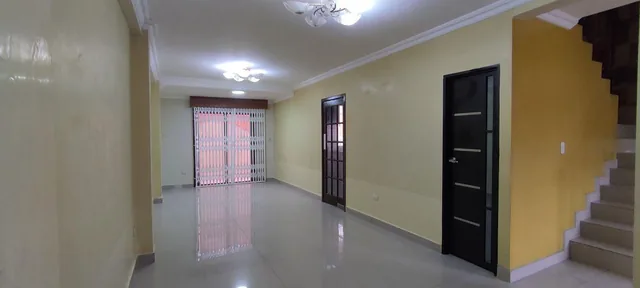 Venta Casa en La Urb. La Joya Etapa Rubí, Guayas — imagen 5