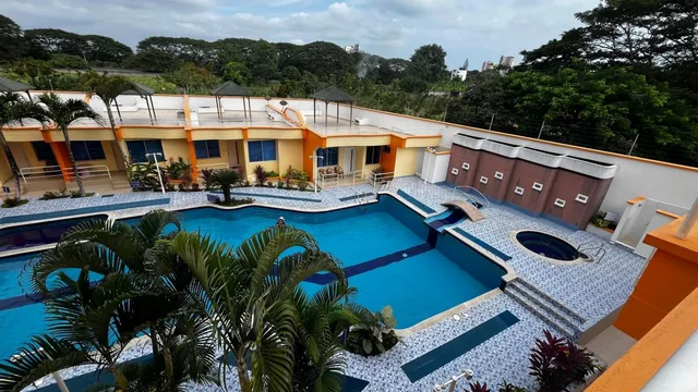 Casa en Venta en Conjunto, Tonsupa, Playa Almendro, Amoblada con Piscina, Diseñado Para 8 Personas — imagen 5
