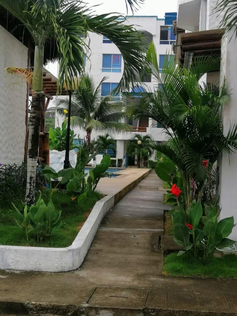 Departamento Amoblado de Venta en Tonsupa — imagen 2