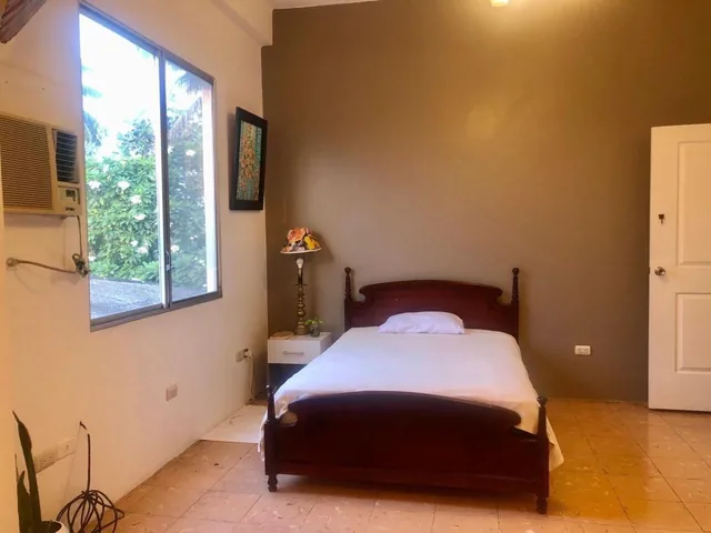 5784. Urdesa Central - Vendo Oportunidad Casa en Av Comercial,3 Departamentos, $680.000, Guayas — imagen 4