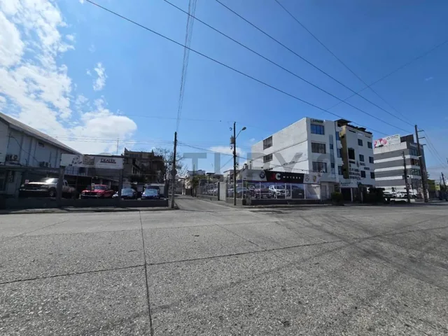 Terreno de Oportunidad en El Corazón de Kennedy Norte, Guayas — imagen 2
