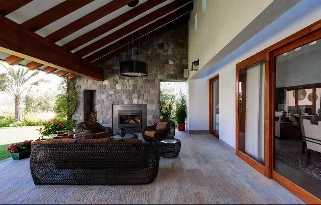 Hermosa Casa de Renta Cumbaya Urbanizacion — imagen 4