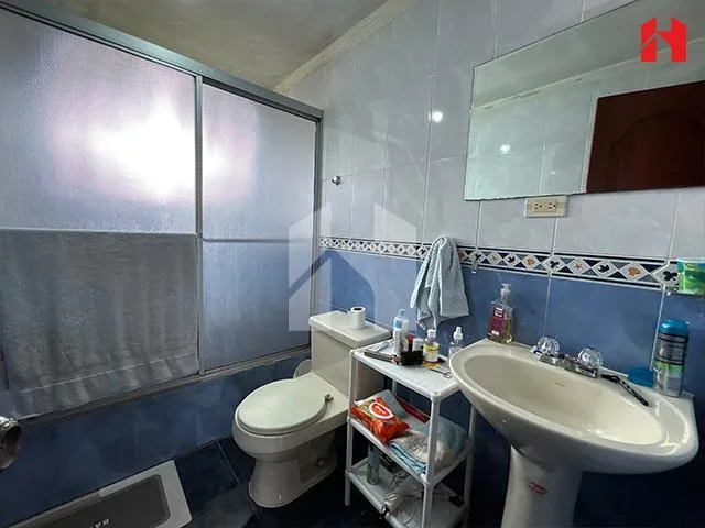 Vendo Amplia Casa en Cuenca Sector Entrada a Baños (Cv3931), Azuay — imagen 2