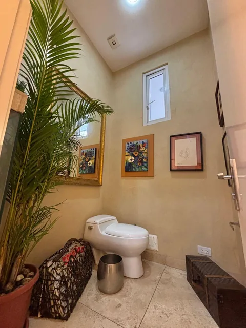 Vendo Casa de Lujo Urbanización Vista Nevada — imagen 3