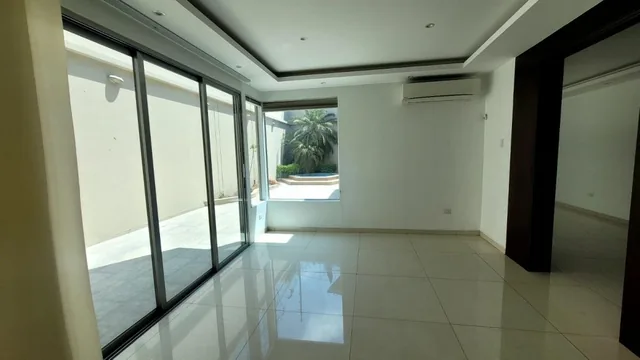 Casa con 4 Habitaciones en Venta, 334 m² Terreno, Los Ceibos - Mae. Recalde, Guayas — imagen 5
