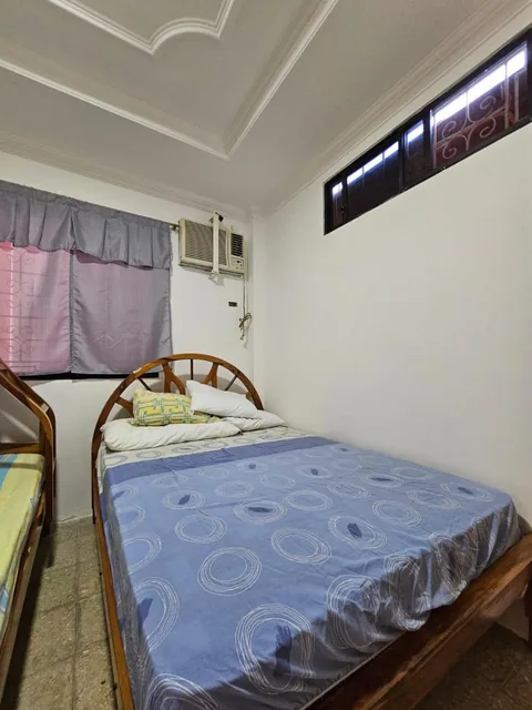 Vendo Espectacular Casa Muy Amplia con Suites y Piscina en Puerta del Sol 1 — imagen 3