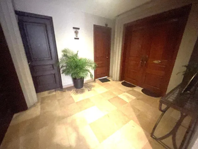 Vendo Penthouse Vista Al Río Daule Edificio Malecón Entre Ríos Dos Pisos Pisos con Ascensor. Guayas — imagen 5