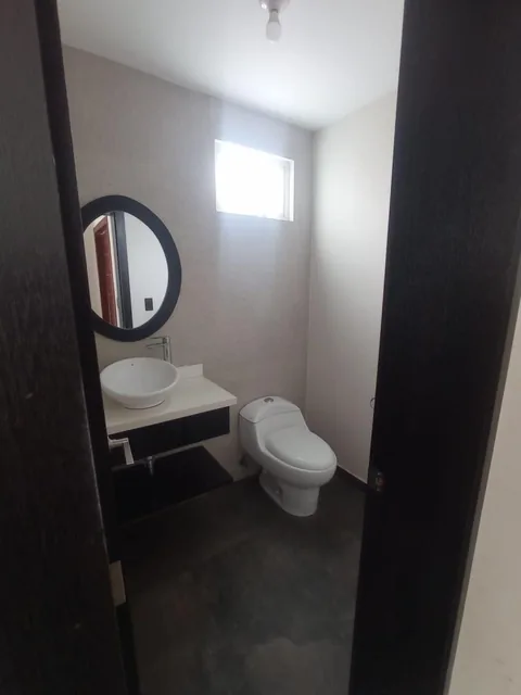 Casa con 288 m² y 3 Dorm. en Venta en Atuntaqui, Imbabura — imagen 2