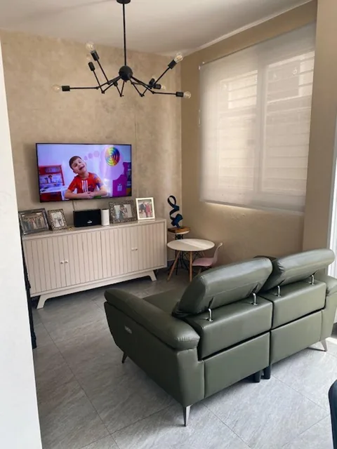 La Peninsula Ciudad Celeste, Villa Acabados de Primera, Arquitectura Moderna, Techos Altos, Jacuzzi, Guayas — imagen 2