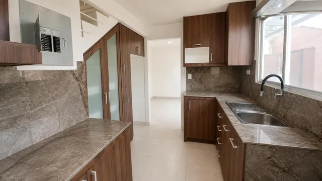 Casa en Venta 2 Plantas Villas del Rey Princesa Kate (Vicszo), Guayas — imagen 3