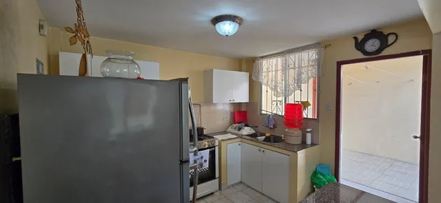 Vendo Casa 200 m² Seguridad 24/7 Esquinera 4 Dorm. Urb. Estrella del Mar Parque Samanes Norte Gye, Guayas — imagen 3