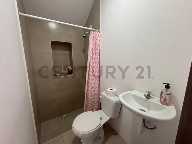 Venta de Casa en Urb. Los Prados, Vía Salitre, Guayas — imagen 3