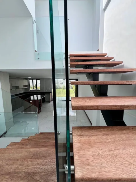 En Venta 17 Casas Exclusivas con Terreno Independiente - Tumbaco — imagen 2