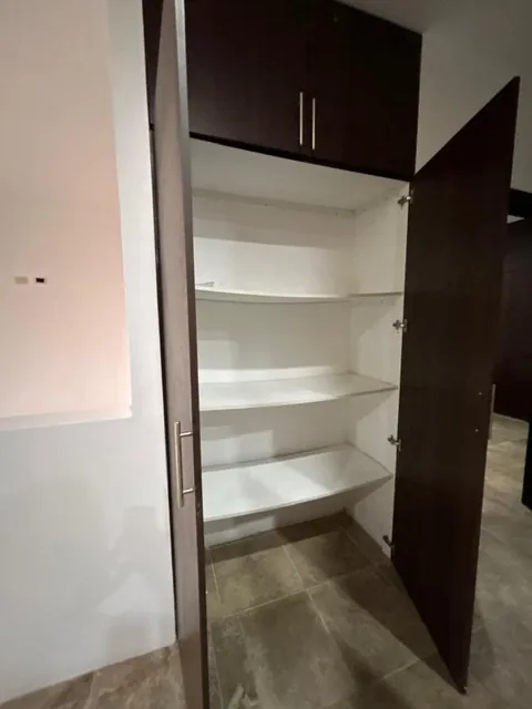 Se Vende Departamento en Las Lomas de Urdesa Hermosa Vista a La Ciudad, Guayas — imagen 2