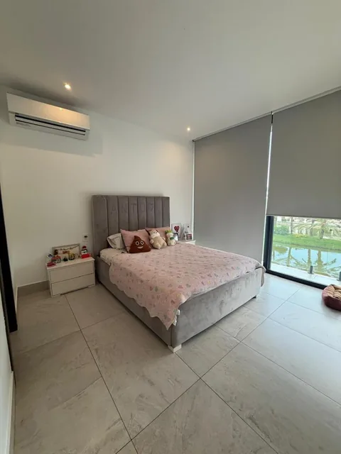 Al Lago Espectacular Casa en Venta Urb. Peninsula, Guayas — imagen 3