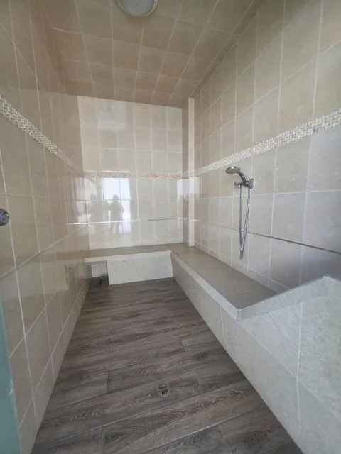 Samborondón, Se Vende Hermosa Casa Moderna 4 Dorm. con Piscina Vista a La Laguna, Guayas — imagen 4