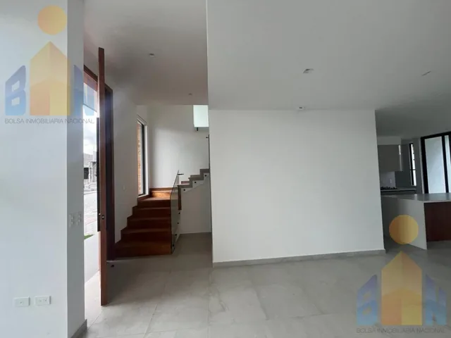 Casa a Estrenar de Venta en Tumbaco, La Morita — imagen 2