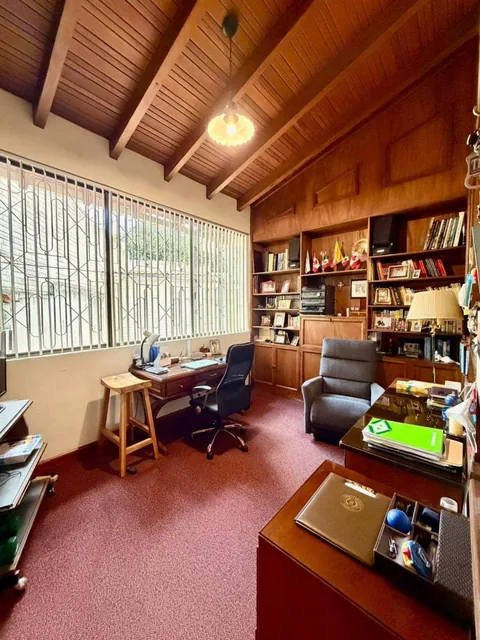 Vendo Casa con Terreno Urb. Miravalle 719 m² - Cumabaya — imagen 2
