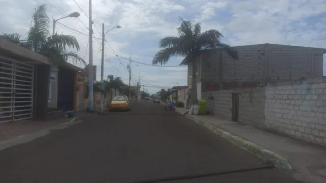 Terreno Esquinero de Venta en Manta Zona Centro, Manabí — imagen 3