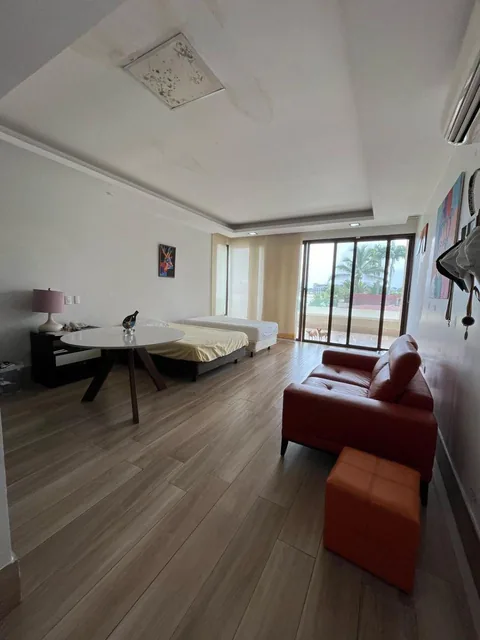 Se Vende Casa con 1000 m² de Terreno y 4 Recámaras en Venta en Samborondón Mocoli Golf N. H, Guayas — imagen 5