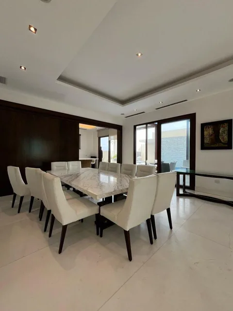 Se Vende Casa con 1000 m² de Terreno y 4 Recámaras en Venta en Samborondón Mocoli Golf N. H, Guayas — imagen 2