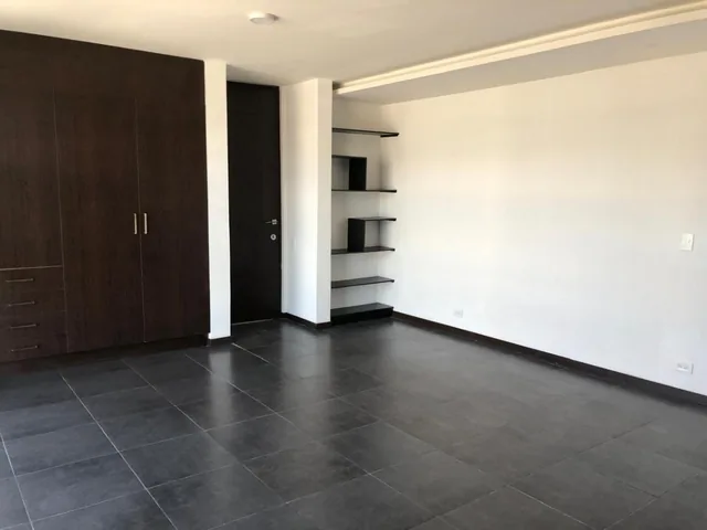 Vendo Departamento Moderno R en Cumbayá — imagen 3