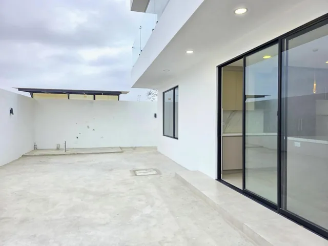 Vendo Casa, Urbanización Costa Sur de Manta, 4 Dorm. + Balcones, Manabí — imagen 3