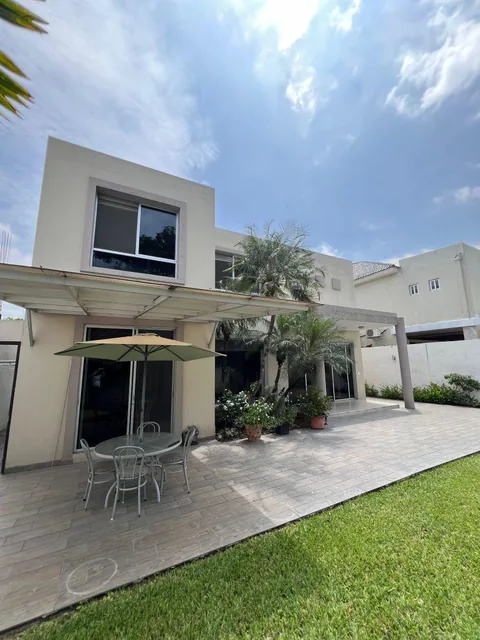 Laguna del Sol Moderna y Acogedora Casa de Oportunidad!, Guayas — imagen 2