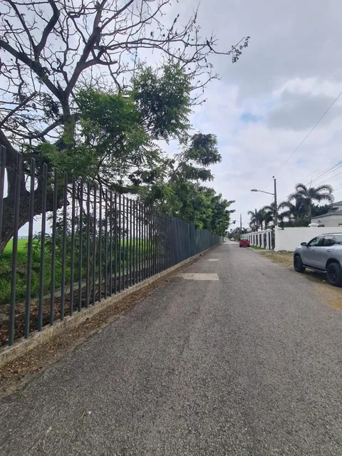En Venta Terreno en Urbanización El Cortijo, Vía a Samborondon, Guayas — imagen 2