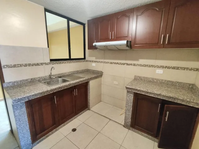 C/ Jardín del Valle, Departamento de 120 m² en Venta, Sector Monjas — imagen 2