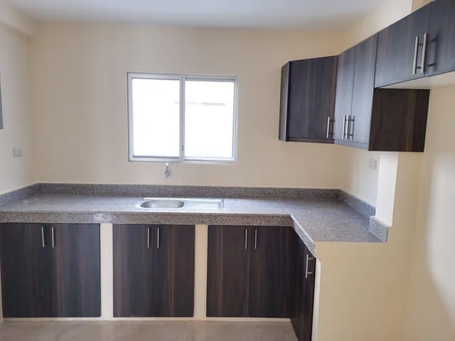 Casa Esquinera de Venta en La Urbanización Gran Vittoria, por Estrenar. Guayas — imagen 5