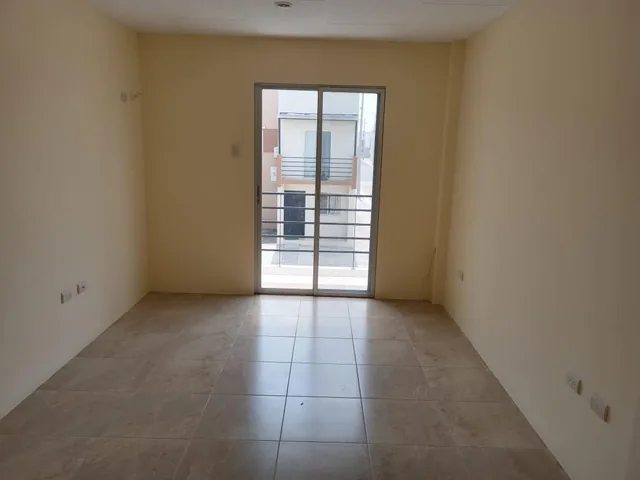 Casa Esquinera de Venta en La Urbanización Gran Vittoria, por Estrenar. Guayas — imagen 3