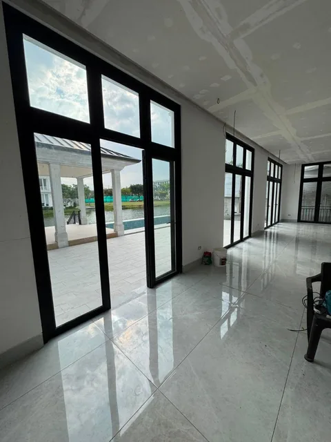 Casa de 510 m² con 4 Dorm. en Venta en Samborondón, Guayas — imagen 4