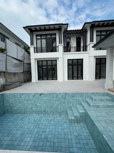 Casa de 510 m² con 4 Dorm. en Venta en Samborondón, Guayas — imagen 2