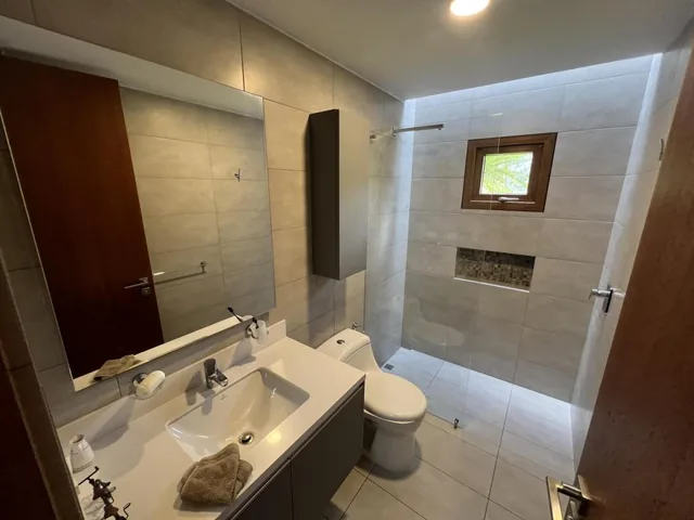 Venta Casa de Cumbaya - La Primavera Alta en Conjunto Privado — imagen 3