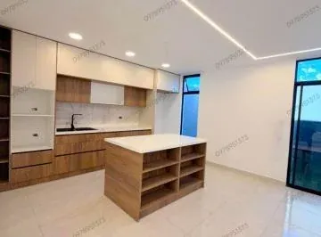Casas de Lujo, Calderón Av Panamericana — imagen 5