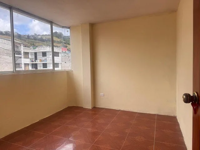 Oportunidad de Inversión! Casa Rentera en El Tránsito de Chillogallo — imagen 4