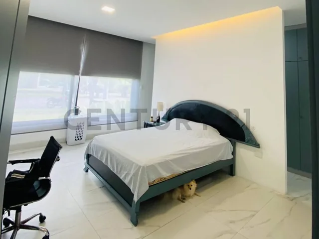Venta Casa con Piscina en Isla Mocolí, Samborondón, Guayas — imagen 2