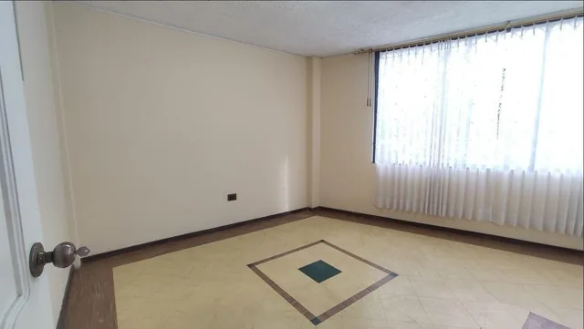 San Bartolo - Conjunto Habitacional Metropoli - Torre Sidney / Oportunidad Unica en El Sur de Quito — imagen 2