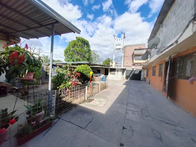 Vendo Terreno 470 m² con Casa a 30 m de La Interoceánica (Vl) — imagen 5