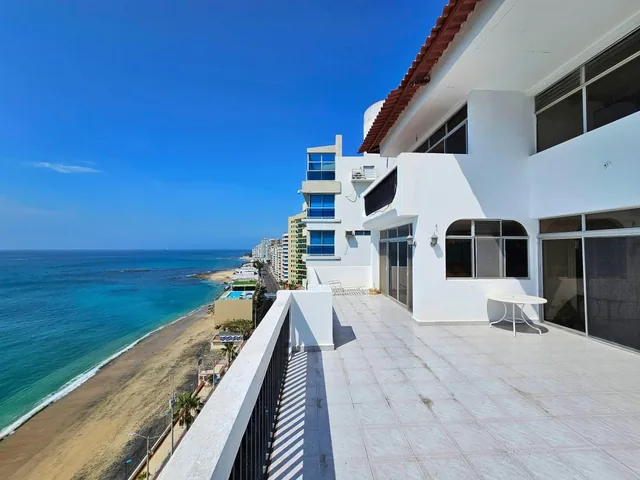 Vendo de Oportunidad Hermoso Penthouse de 2 Pisos en El Malecon de Salinas — imagen 3
