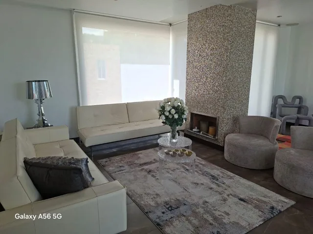 Moderna Casa con 400 m² y 5 Dorm. en Venta en El Corazón de Cumbayá — imagen 5