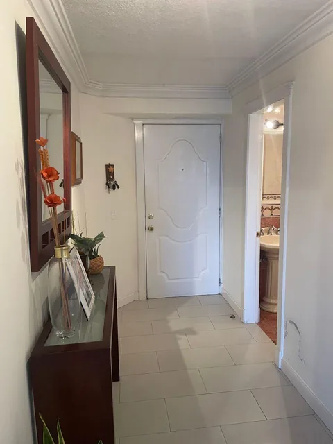 Departamento PH en Venta con Fabulosa Vista, Amplio E Iluminado Calle Bossano — imagen 4