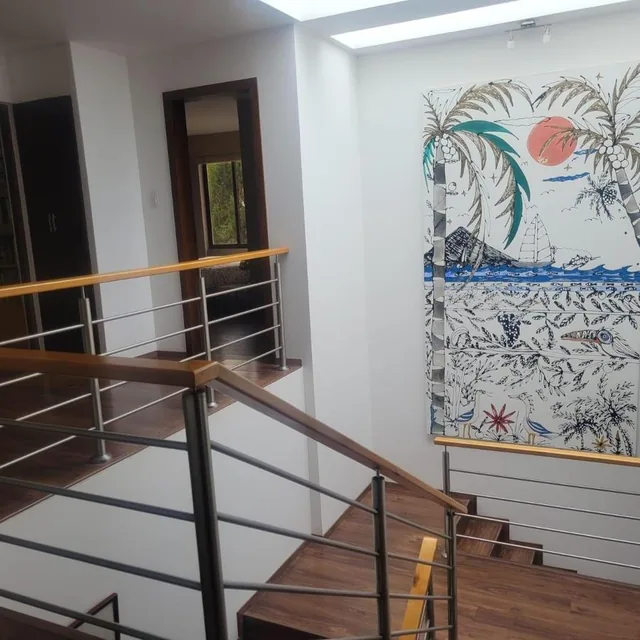 Linda Casa Moderna Doble Seguridad 4 Habitaciones Piscina - Valle de Tumbaco — imagen 3