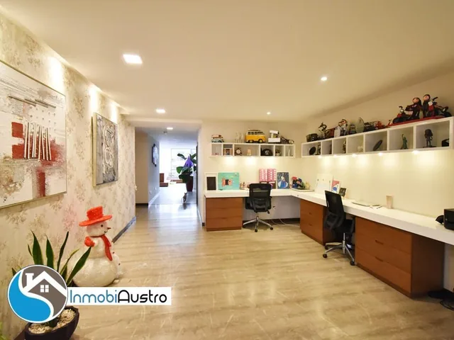 Av Ordoñez Lazo, Venta de Penthouse con Acabados de Lujo, Azuay — imagen 5