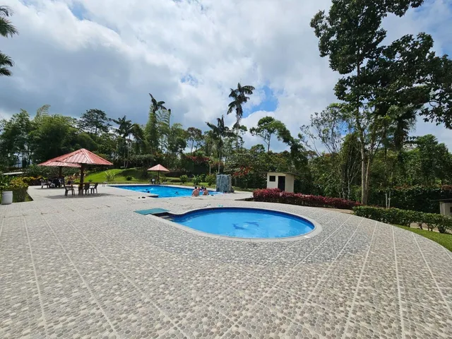 Casa en Venta – Urbanización Laureles I, Pedro Vicente Maldonado — imagen 3