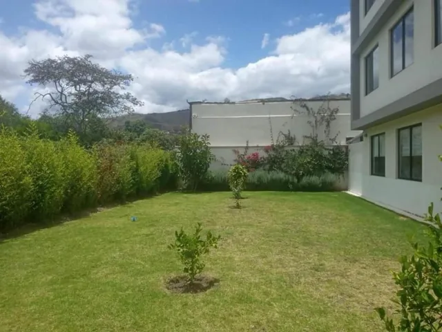 Departamento en Venta en Tumbaco — imagen 2