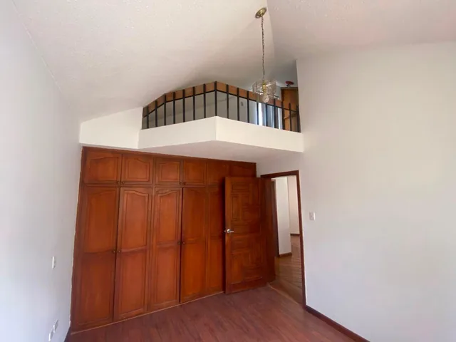 Exclusiva Residencia en Venta | Jardín del Este – Cumbayá — imagen 3